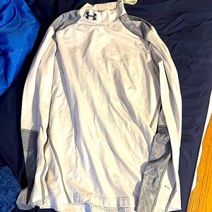 Men’s Under Armor Long sleeved fitted mock shirt MD/M/M